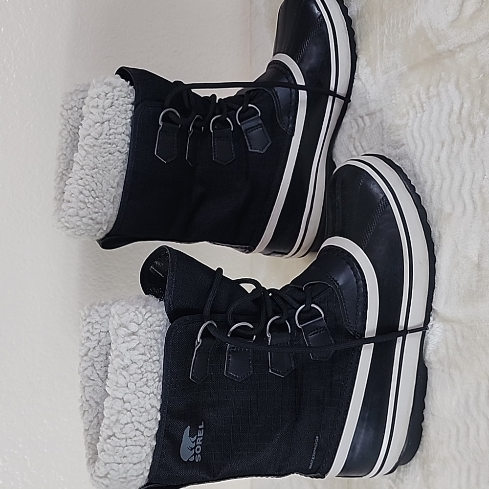 Sorel Black & White Furry Winter Carnival Waterproof Boots - Picture 3 of 9
